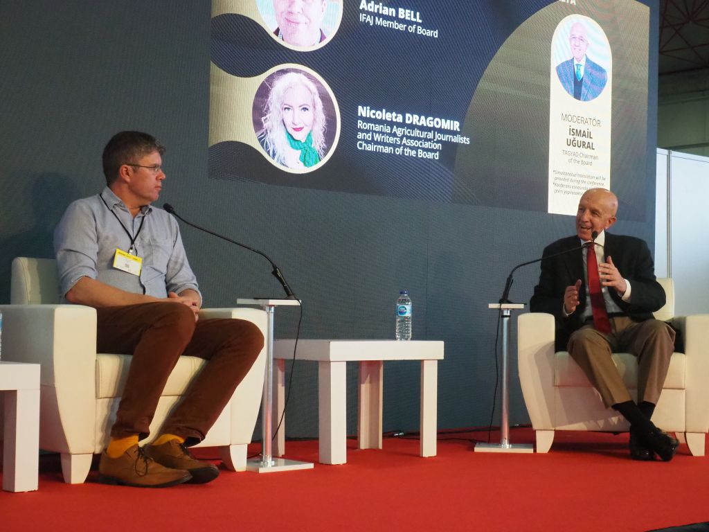 Les membres de l'IFAJ du Royaume-Uni et de la Roumanie étaient à l'honneur lors de l'édition inaugurale de Growmach, la dernière née des foires agricoles de Türkiye.